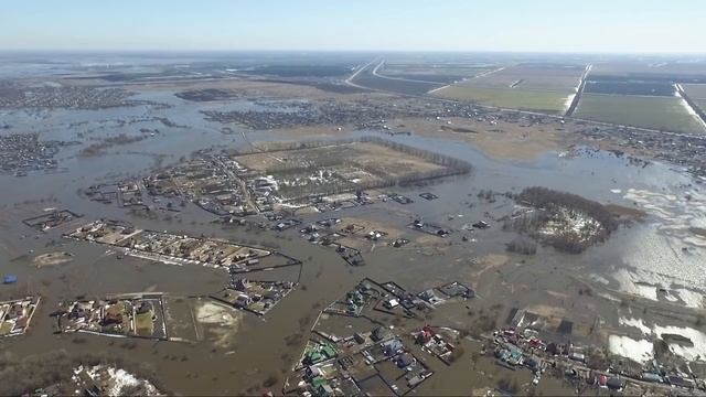 Новая Усмань. Панорама. Разлив реки Усманка | Aerial смотреть онлайн