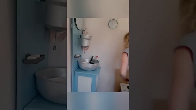 Деревенский рукомойник в деле! смотреть онлайн