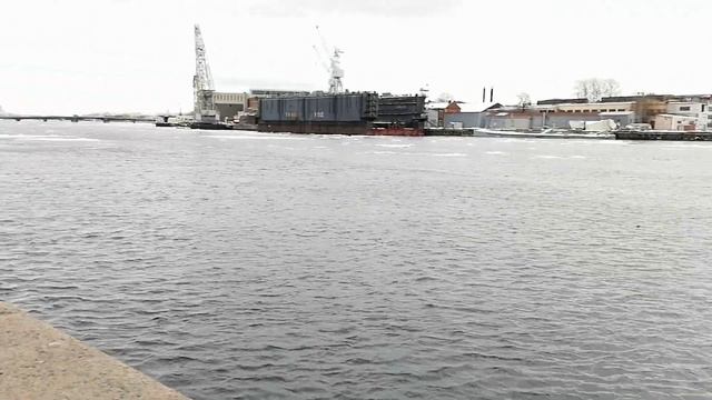 СП-б. Набережная Лейтенанта Шмидта у Горного университета. 2.04.2023. смотреть онлайн