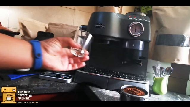 ماكينة☕Ariete Cafe Roma Deluxe بطلة قناةaccros au caféالمدرعة الخارقة صاحبة الأداء الجبار بدون مناز смотреть онлайн