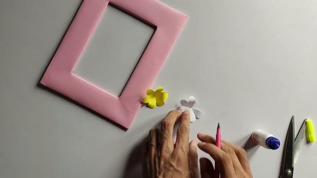 DIY Paper Photo Frame Making Easy Tutorial / How to make a Unique Photo Frame at home смотреть онлайн