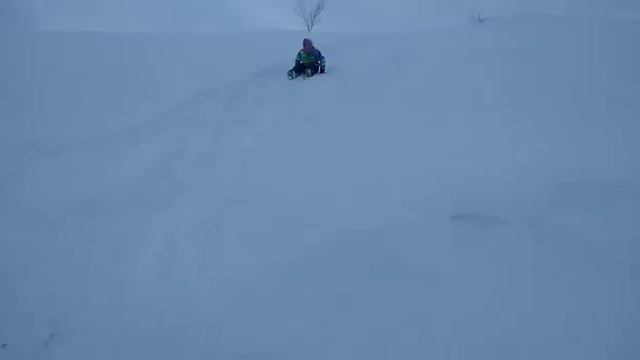 Катание с сугроба Териберка смотреть онлайн