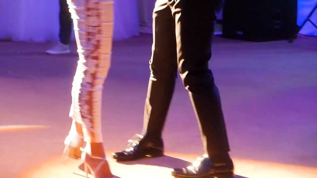 Mil Pasos - Kizomba - Dansul Mirilor by Rigadonne - Marius si Andreea смотреть онлайн
