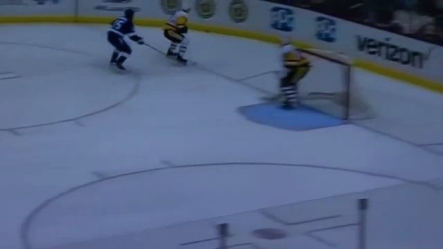 Прессинг и выход из зоны через центрального смотреть онлайн