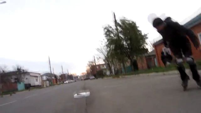 Катание на роликах под Evil Nine feat EL P - All The Cash (The Glitch Mob Remix) version 2 смотреть онлайн