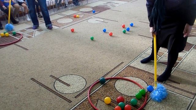 Веселая игра с бабушками на 8 марта, День матери в детском саду смотреть онлайн