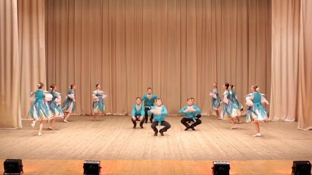Как пойду я (старшая гр. образцового ансамбля танца Веснушки ДшИ с. Криводановка н-р) смотреть онлайн