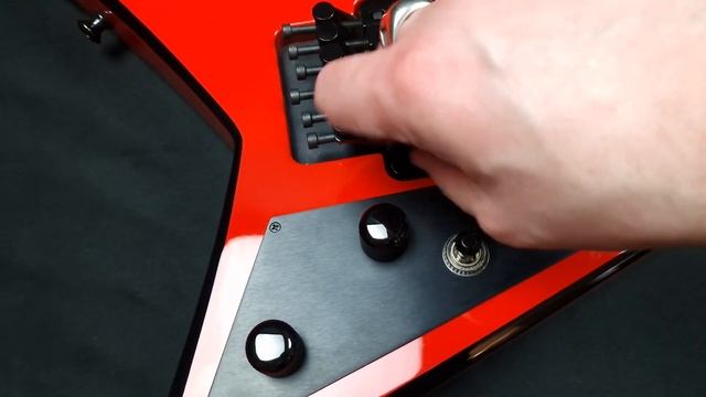 Jackson USA Select RR1 Rhoads 2008 Ferrari Red with Black Bevels 4k guitar close up video смотреть онлайн