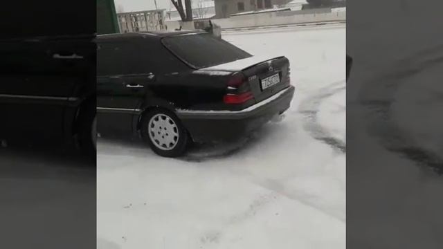 Одил Шарипов с Мерседес смотреть онлайн