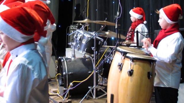 Smoke - Electro Deluxe - Drum solo - Ilya Varfolomeyev and Orchestra " Little Band " смотреть онлайн