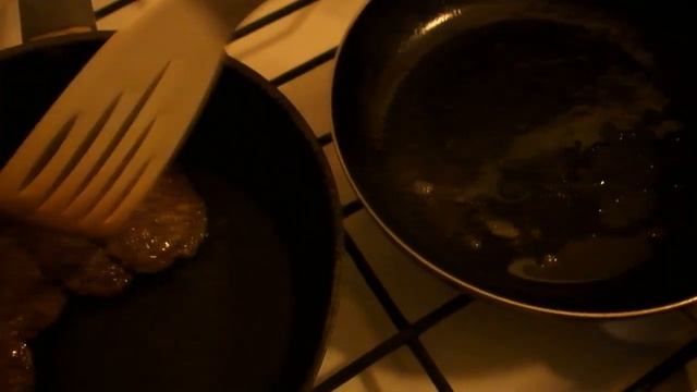 КОТЛЕТЫ из ПЕЧЕНИ Ароматные Печеночные Котлеты из Куриной Печени Рецепт в овощном соусе смотреть онлайн