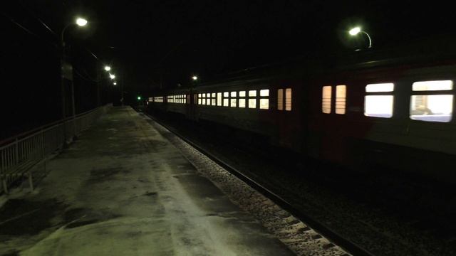 Электропоезда ЭД4М-0165, ЭП2Д-0073 ЦППК смотреть онлайн