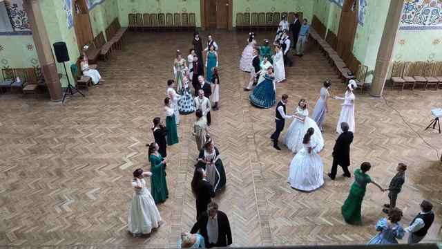 1.4. Контрданс Весёлый парень Comical Fellow - Земский бал 21.09.19, Полтава смотреть онлайн