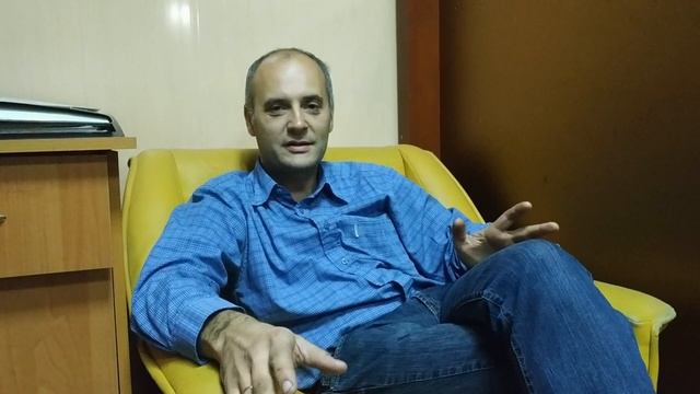 Куда ведет команда ЗЕ? Распродаемся... земля, гос.предприятия, банки. смотреть онлайн