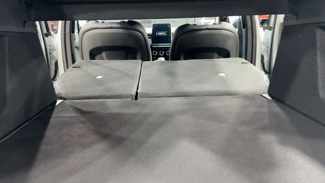 New RENAULT ARKANA 2024 FACELIFT - PRACTICALITY test & trunk space смотреть онлайн