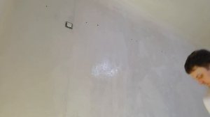 Удаление обойного клея.