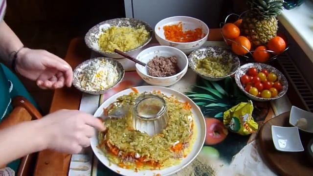 Праздничный салат с консервированным тунцом. Очень вкусный... смотреть онлайн