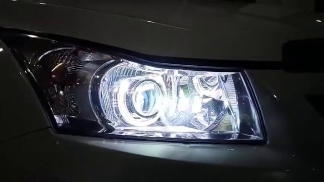 Review Chevrolet Cruze อัพเกรดโปรเจคเตอร์ควบคุมเเสง BI-VOX V.9.1 Black Edition Blue Lens ขนาด 3.2" смотреть онлайн