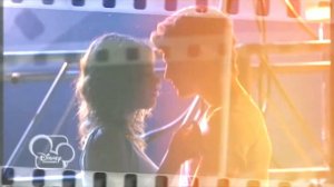 Виолетта и Леон и Диего Чужая