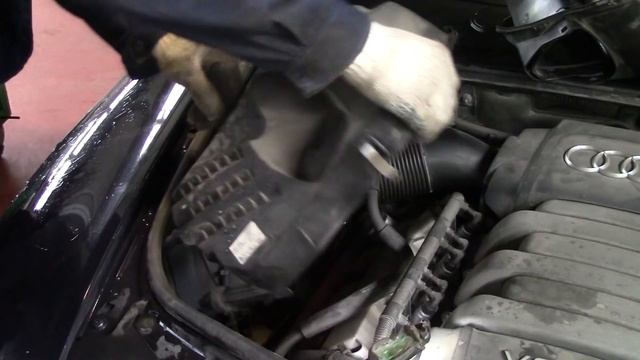 Замена лампы фары Ауди А6 / Replacement lamp headlights AUDI A6 смотреть онлайн