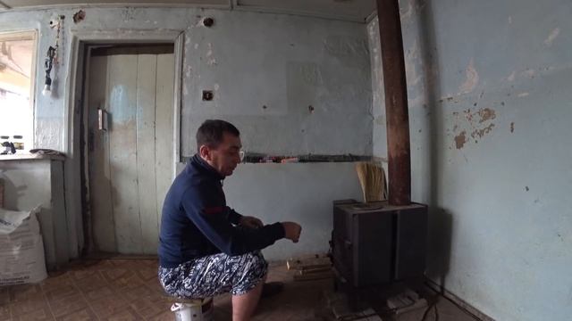 ПИЛИЛ ДРОВА/НАДОРВАЛ ПОЯСНИЦУ/ЖИЗНЬ В ДЕРЕВНЕ/ смотреть онлайн