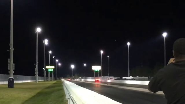 Buick T-Type vs 2013 Cadillac CTS-V 1/4 mile | On Motor (3rd pass) | 10.42@132.88 смотреть онлайн