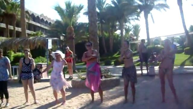 Regina Resort Hotel смотреть онлайн