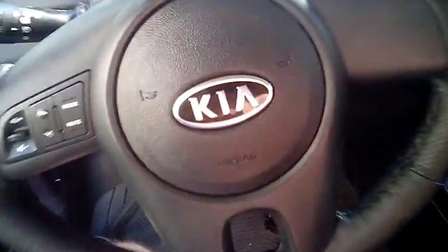 Обшивка руля кожей из готовой заготовки на KIA CERATO FORTE смотреть онлайн