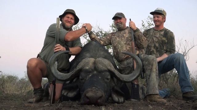 Dangerous Game Hunting with Theron African Safaris смотреть онлайн