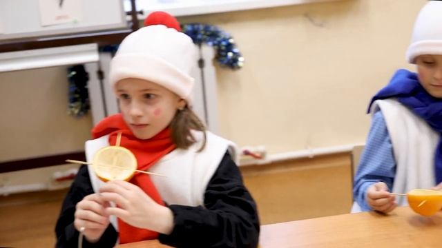 «Эко-кормушка из апельсинов и грейпфрута» смотреть онлайн