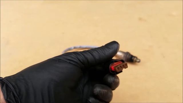 How to Replace an Oxygen Sensor (Fix Code P0135 & P0141 Heater Circuit) смотреть онлайн