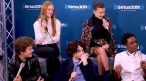 Millie Bobby Brown annoying Sadie Sink for ALMOST a minute straight (read the description)