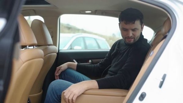 Lexus GS 350 L10 . Самый классный GS, потерпевший поражение от немцев.