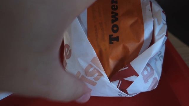 KFC в ИСЛАНДИИ / Первый обзор на САМЫЙ СЕВЕРНЫЙ КФС в МИРЕ! / KFC In Iceland - Reykjavik