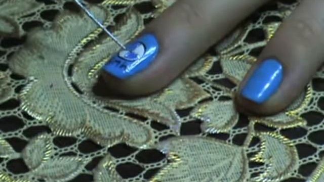 Маникюр на короткие ногти - Логотип БМВ/ BMW logo Nail Art Designs смотреть онлайн