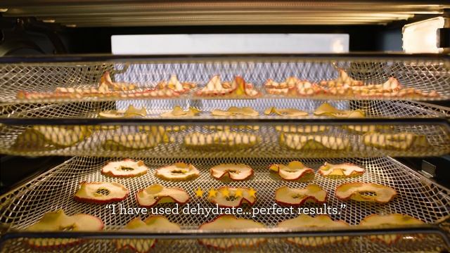 The Smart Oven™ Air Fryer Pro with Dehydrate setting and Super Convection смотреть онлайн