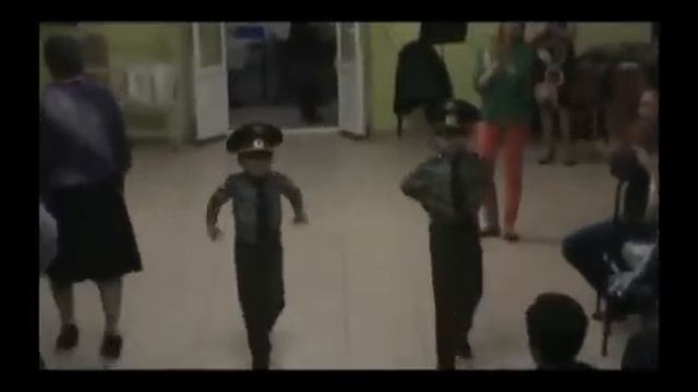 Не хочу в Армию !!! смотреть онлайн