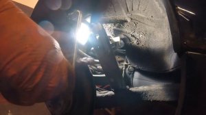 How to remove the BMW rear spring / Как снять заднюю пружину BMW