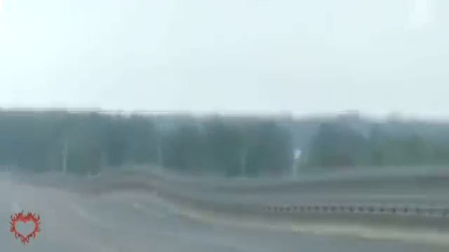 ВОТ ПОЧЕМУ КАЧАЛСЯ МОСТ смотреть онлайн