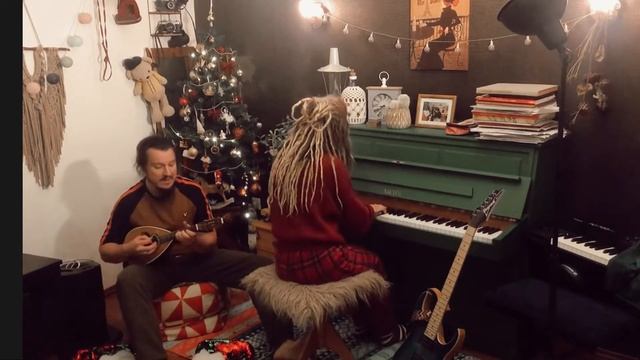 Mandolin Piano Belarusian Song Лягу-прылягу Вы шуміце бярозы #домра #дуэт #domra #мандолина смотреть онлайн