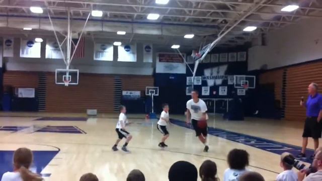 Thomas Gibson is at my basketball camp!!!! смотреть онлайн