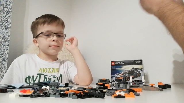 Собираю конструктор Lego смотреть онлайн