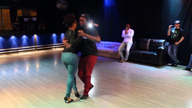 Kizomba demo after class in Montreal by Nico and Franetza смотреть онлайн