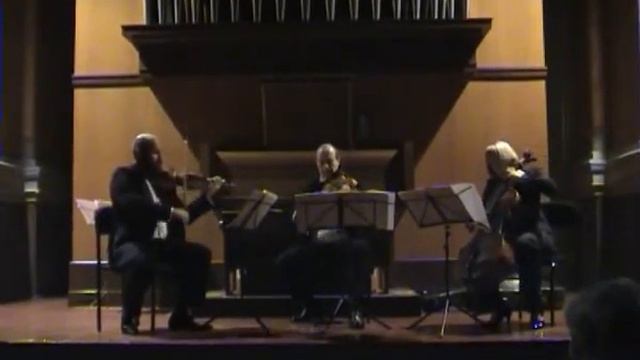 Моцарт Дивертисмент для струнного трио 3 ч смотреть онлайн