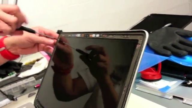 Mac Wizard Service: Macbook Pro 13" LCD Replacement смотреть онлайн
