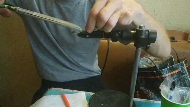 Как сделать безосевую мухо- блесну! смотреть онлайн