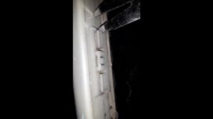 Как снять молдинг лобового стекла на Toyota Land Cruiser 200