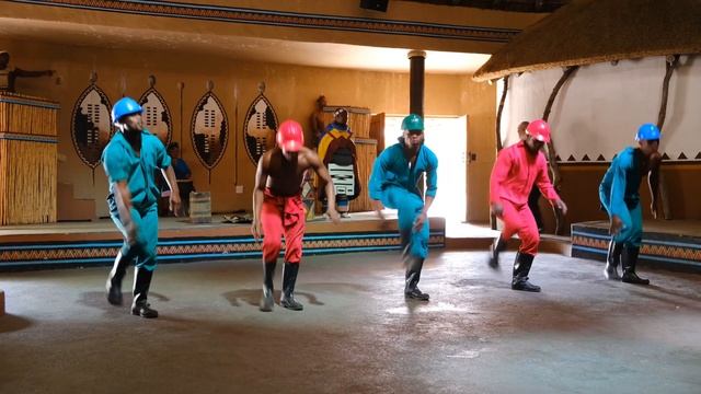 Dance 32936 Прикольный танец смотреть онлайн