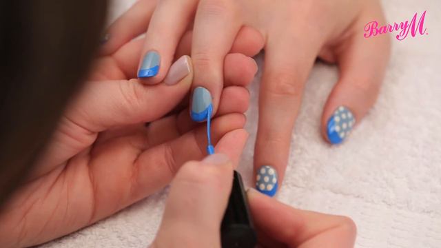 Barry M Polka Dot Nail Art with Sophie Harris-Greenslade смотреть онлайн