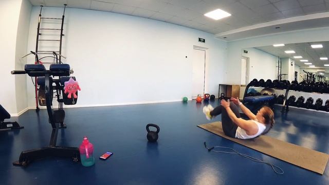 Хорошая тренировка с гирей и скакалкой - "реально такая нормальная треша"©))) смотреть онлайн